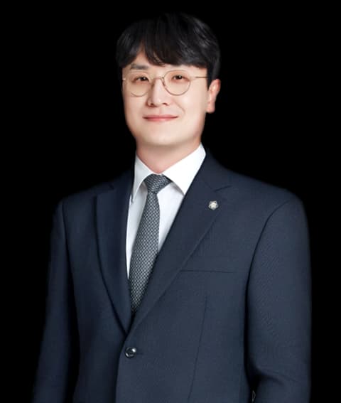 일산공중밀집장소추행변호사 undefined